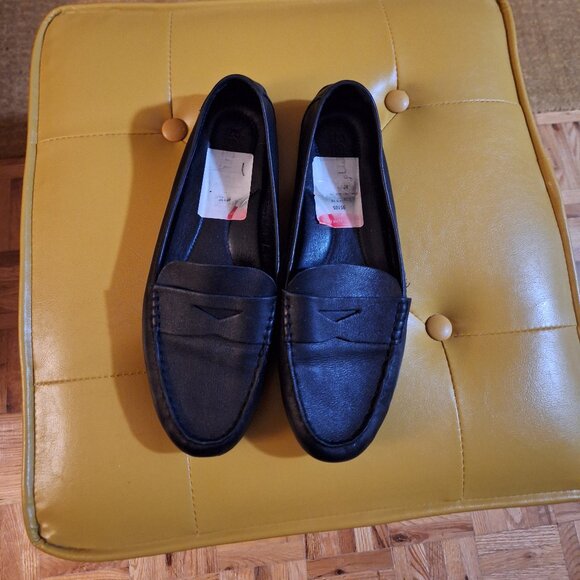 BLACK LEATHER LOAFER. - Picture 1 of 4